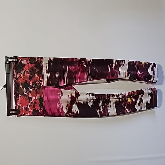 Lululemon Athletic Leggings - Picture 7 of 8